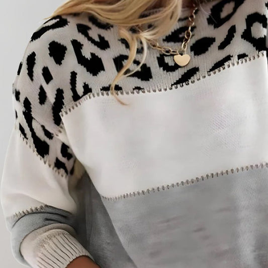 Bernadetta | Modny wygodny sweter w panterkę