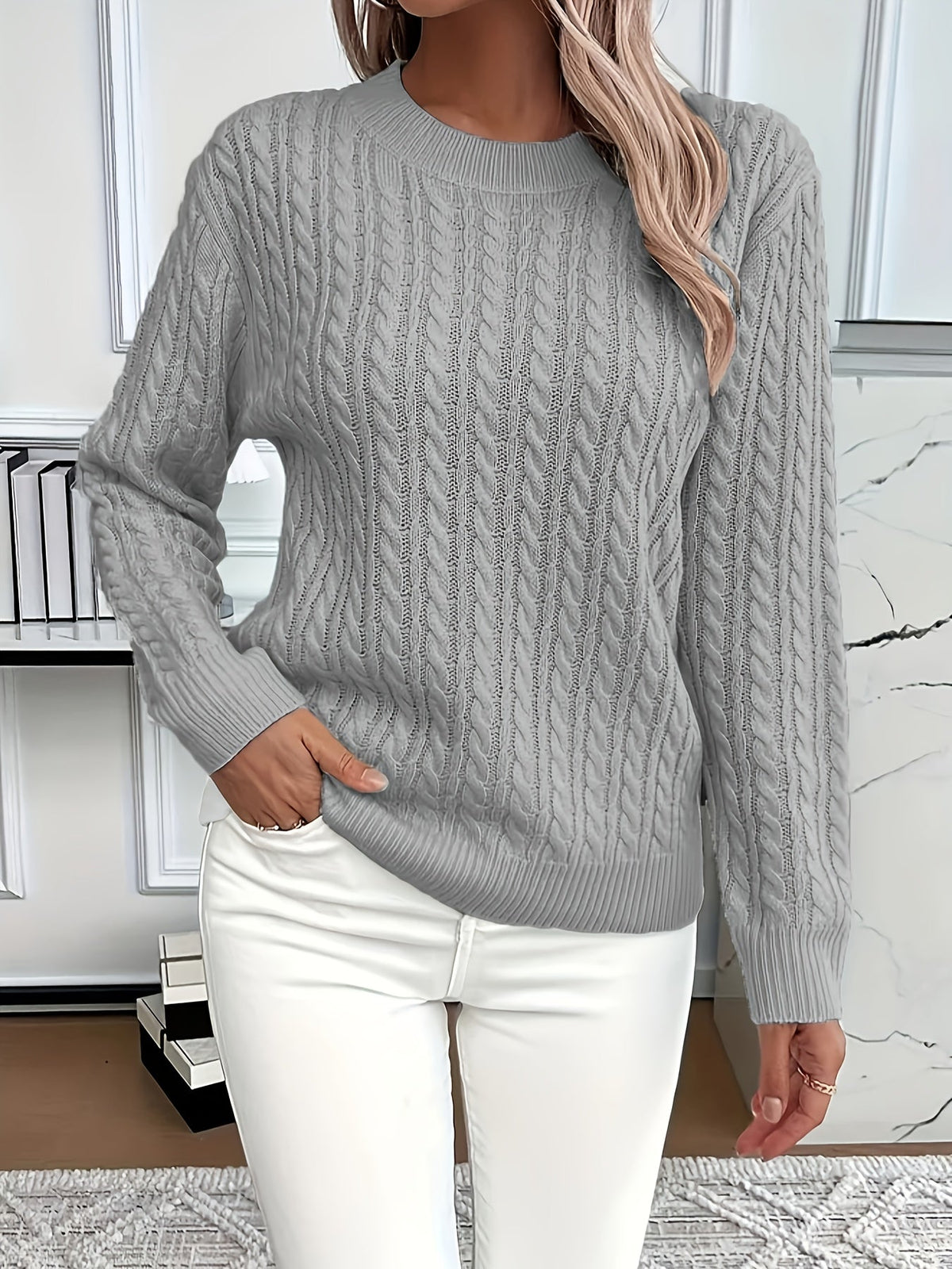 Lena | Damski sweter w warkocze