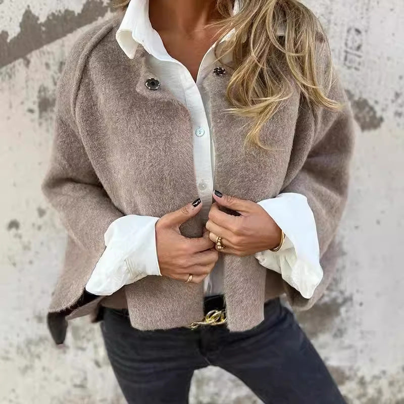 Elise | Krótka kurtka z eleganckimi rozszerzanymi rękawami