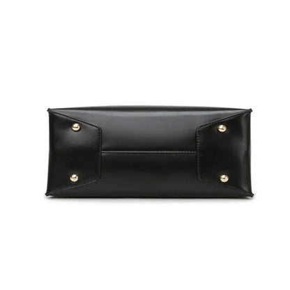 Lydia | Elegancka minimalistka