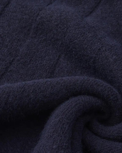 Sweter z okrągłym dekoltem w romby